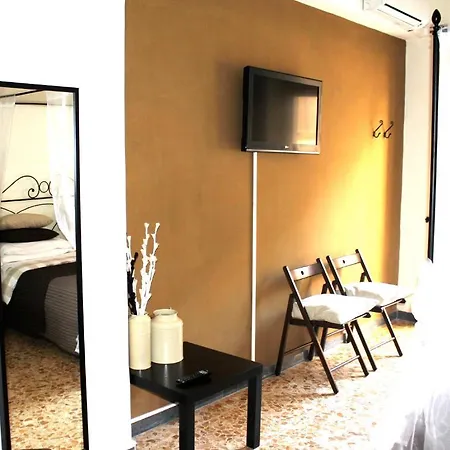 La Mela Di Nocleg ze śniadaniem *
